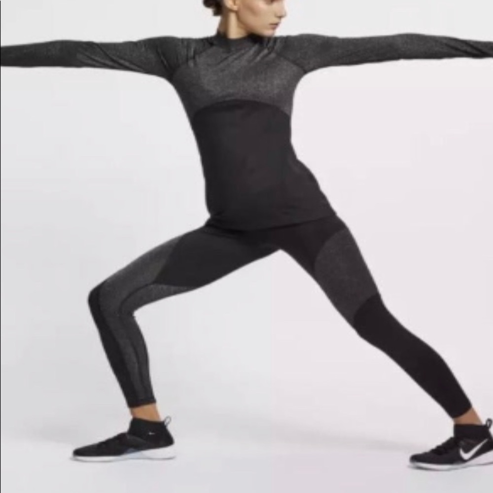Nike pro warm tights size small